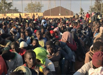 MÃ©decins Sans FrontiÃ¨res: 6,000 immigrants must be evacuated from Libyan detention camps