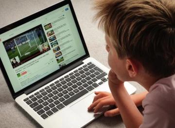 &quot;YouTube&quot; and children .. a &quot;revolutionary&quot; move on the road