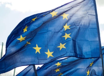 EU extends sanctions on Russia 6 months
