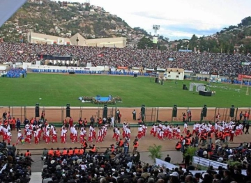 16 people killed and dozens injured in a stampede during a concert in Madagascar