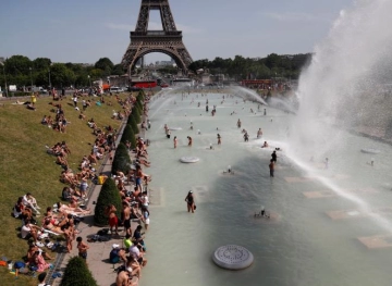 45 degrees Celsius in France, fires in Spain and deaths from a heat wave in Europe
