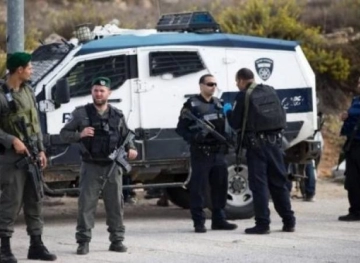 Israeli police storm Issawiya and harass citizens
