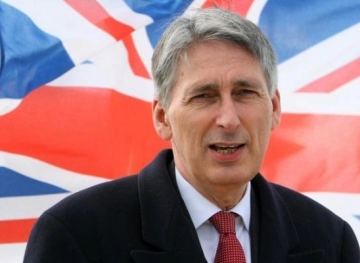 Britain&acute;s finance minister will resign if Johnson takes over as prime minister