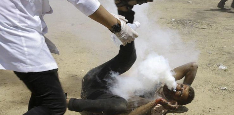 OCHA: â€œGas bombsâ€ killed 7 and injured thousands on the Gaza border
