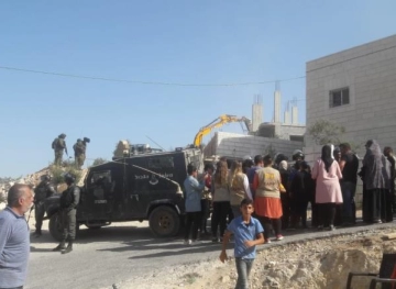 Israeli forces invade Khirbet al-Hadidiya and al-Walaja village