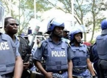 Police disperse opposition demonstrators in Zimbabwe