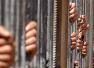 10 prisoners continue their open hunger strike