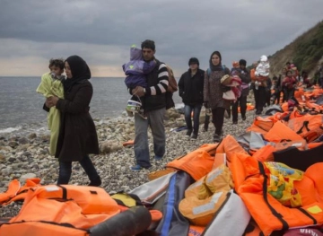 Hundreds of migrants arrive in the Greek islands across the eastern Aegean Sea