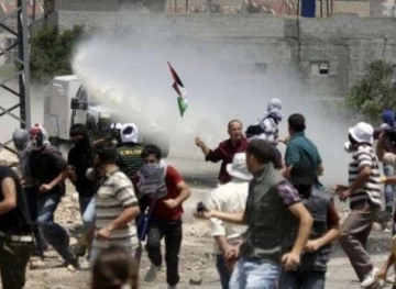 The occupation suppresses the weekly Kafr Kaddoum march