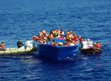 Two killed in sinking of migrant boat in Tunisia