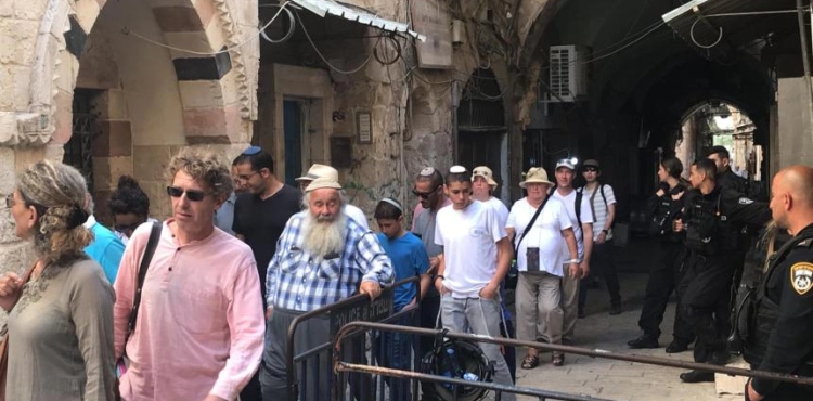 300 settlers storm Al-Aqsa on Yom Kippur