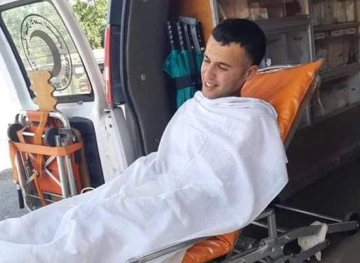 A young man was wounded by Israeli bullets near Barta&acute;a checkpoint