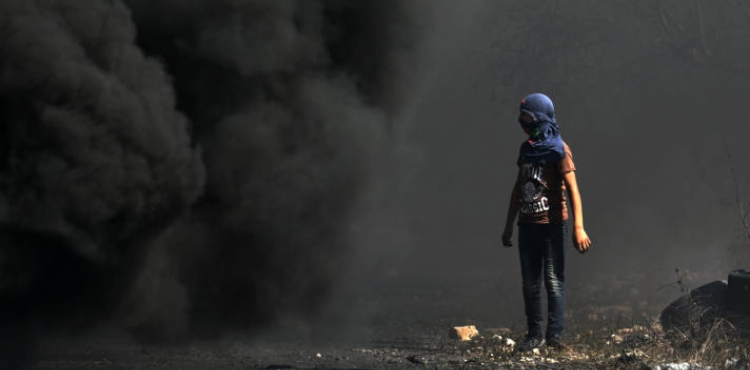 A young man was wounded with live bullets in Kafr Qaddoum