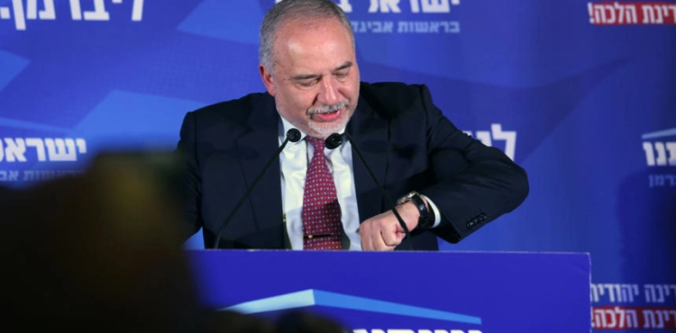 Lieberman: Likud is not interested in forming a unity government
