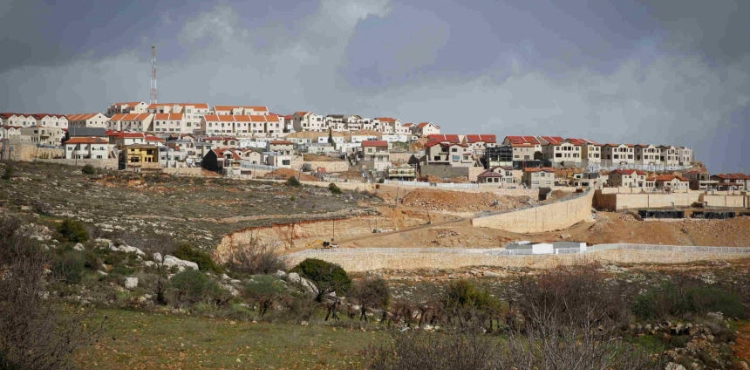 Ministry of Foreign Affairs: Israel expands settlement by seizing 700 dunums in the West Bank