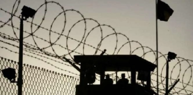 3 Prisoners continue hunger strike