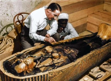 571 scientists discuss the fate of Tutankhamun&acute;s mummy