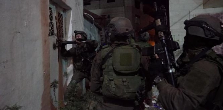 12 Palestinians were arrested in the West Bank