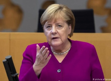 Merkel warns of the consequences of a policy of closure in the Internet