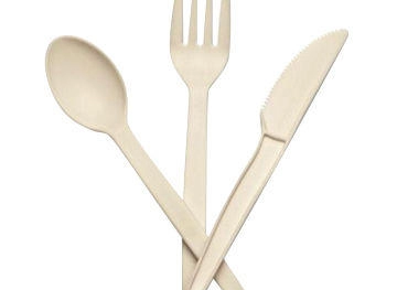 Japanese restaurants use cutlery made of plants instead of plastic