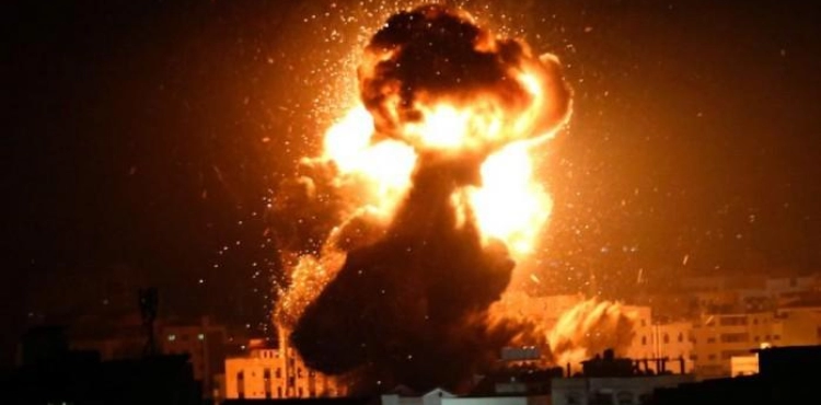 Two injured in sporadic Israeli raids on Gaza