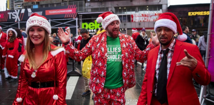 Santa Claus celebrates the annual gathering in New York