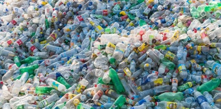 Convert waste plastics into valuable chemicals by sunlight