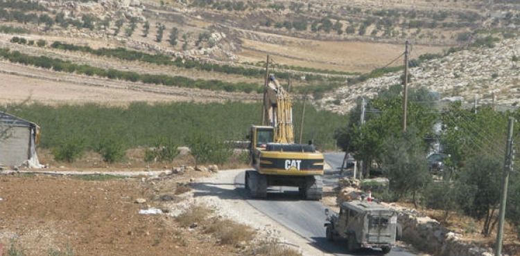 The occupation seizes 25 dunums east of two communities