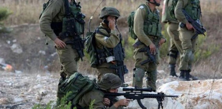 Occupation targets group of young men in southern Gaza Strip