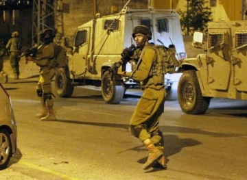 The occupation stormed several villages west of Ramallah