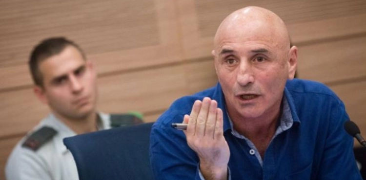 A Knesset member accuses Netanyahu of strengthening Hamas and weakening the authority