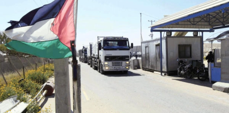 The occupation begins implementing the decision to ban the export of Palestinian agricultural products to the world