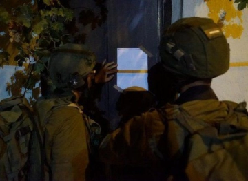 The occupation is notified of the demolition of the house of the Kassam Barghouti family