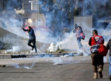 14 civilians were injured during clashes against the deal of the Century in Ramallah
