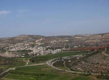 Occupation notifies the seizure of agricultural land west of Bethlehem