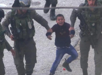 5 citizens, including two children, were arrested in Hebron