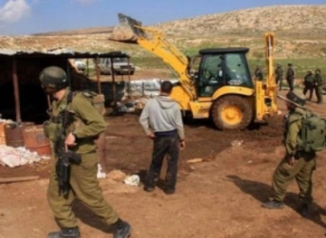 Occupation notifies the demolition of 4 housing east of Yatta