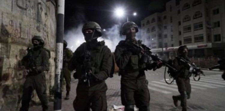 Occupation arrests 9 citizens