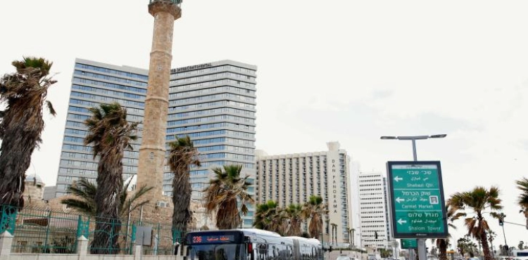 Corona imposes a complete curfew on Israel