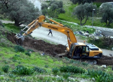 Occupation bulldozes lands in Jalud to expand the settlement