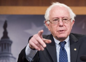 Bernie Sanders supports his former opponent, Joe Biden, for the American presidency