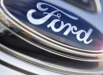 Ford plans to provide the Mustang hybrid with a 8-cylinder engine