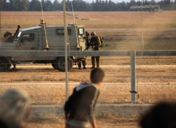 Occupation returns a young man after his arrest on the Gaza border