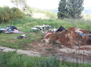 3 buildings were demolished in a settlement outpost near Nablus