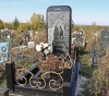 Russian woman  &quot;buried&quot; on iphone phone