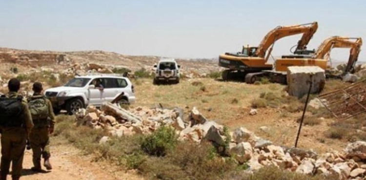 Israeli bulldozers destroy agricultural lands southeast of Tulkarm