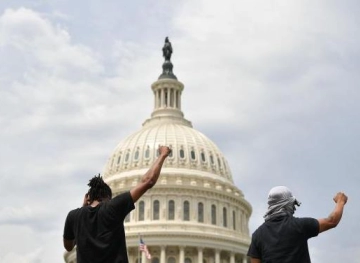 The US Secretary of Defense opposes deploying the military in cities to contain the protests