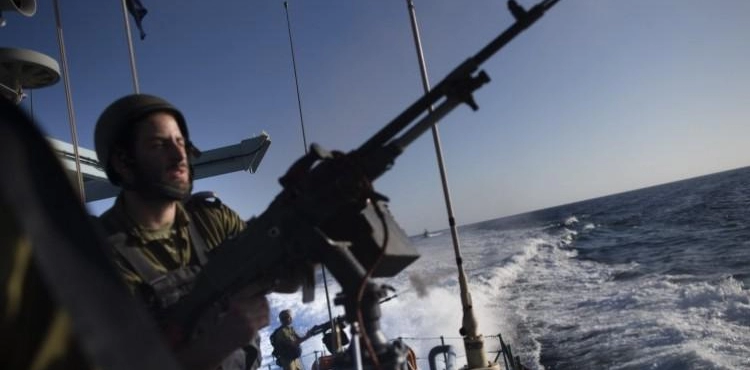 The occupation targets and chases fishermen off the Gaza Strip