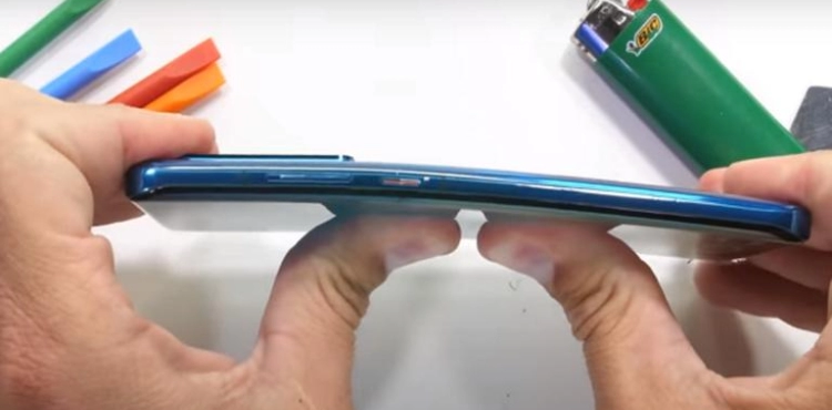 Watch the ability of one of the best Huawei phones to withstand fire and breakage! (Video)