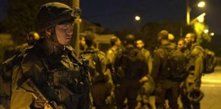 Occupation arrests citizens from the Hebron Governorate